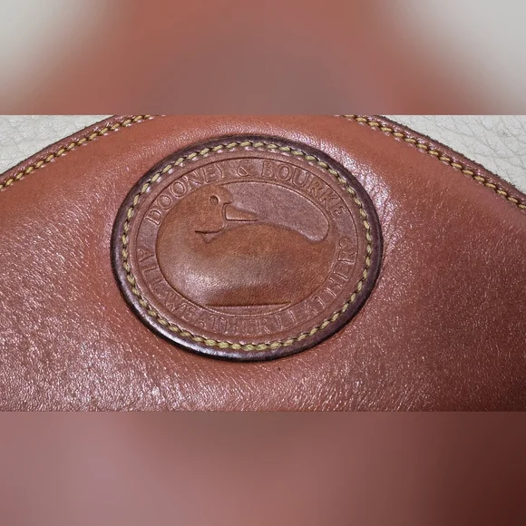 VINTAGE Dooney & Bourke A7-128540 Classic Leather Crossbody Bag Purse Tan Brown - Picture 11 of 16